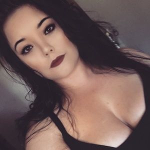 Meet your Posher, Salina